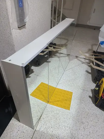슬라이딩욕실장 — 새로 단 3연동 거울장